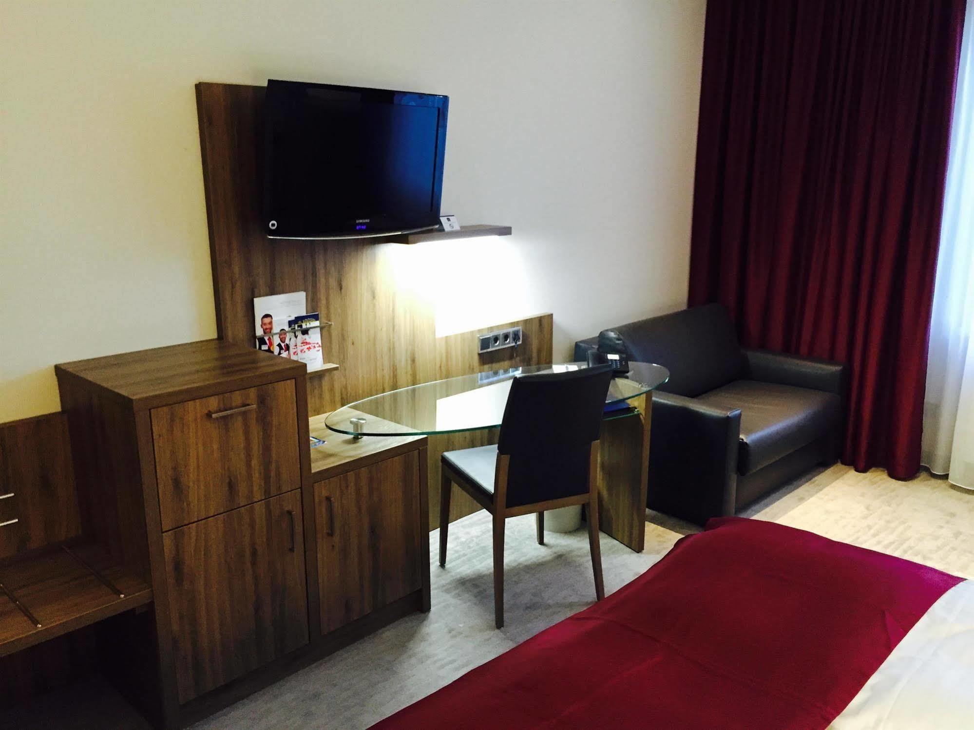 Best Western City Hotel Брауншвейг Экстерьер фото